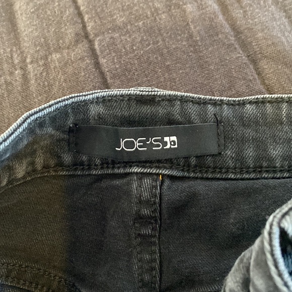 Joe’s Jeans raw hem jean shorts size 26 - Picture 6 of 9